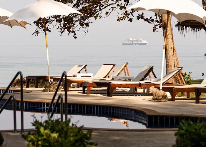 Lipa Lodge Beach Resort Lipa Noi